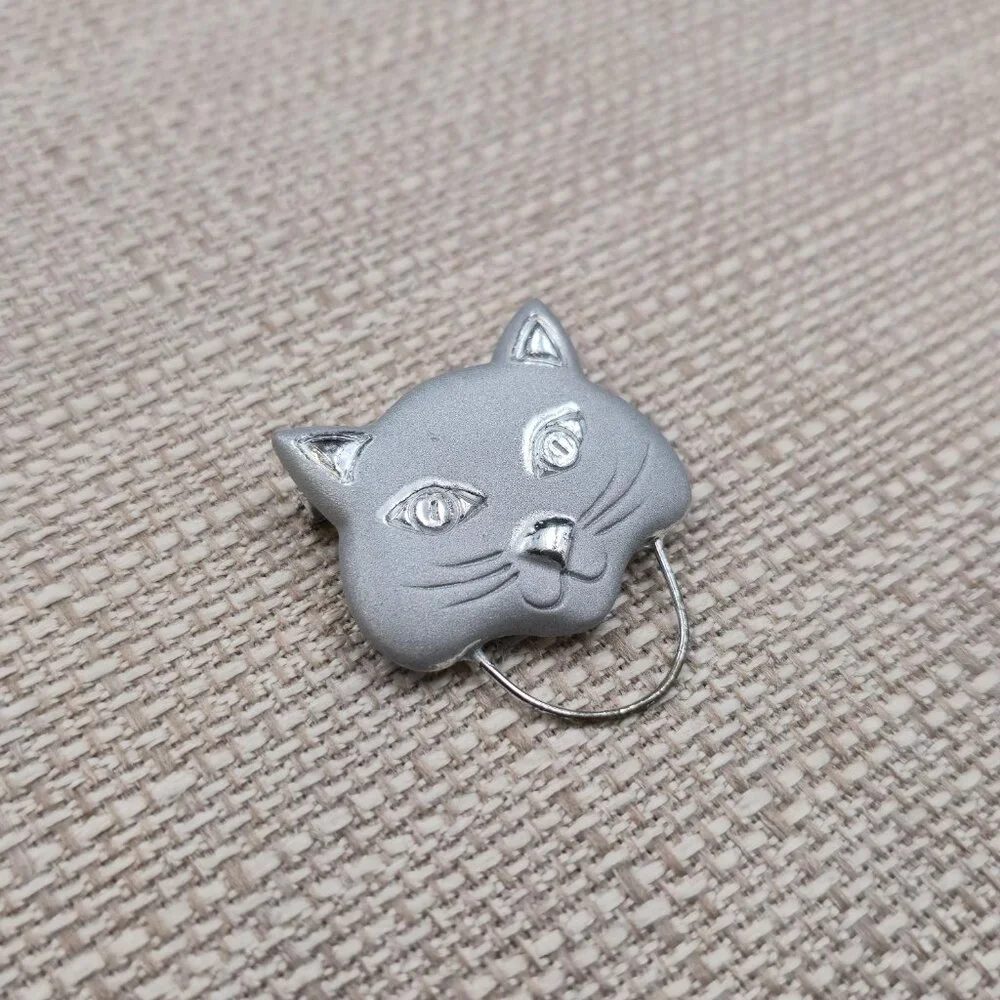 Adorable Kitty Cat Face Pin Brooch A7073 - Picture 2 of 6
